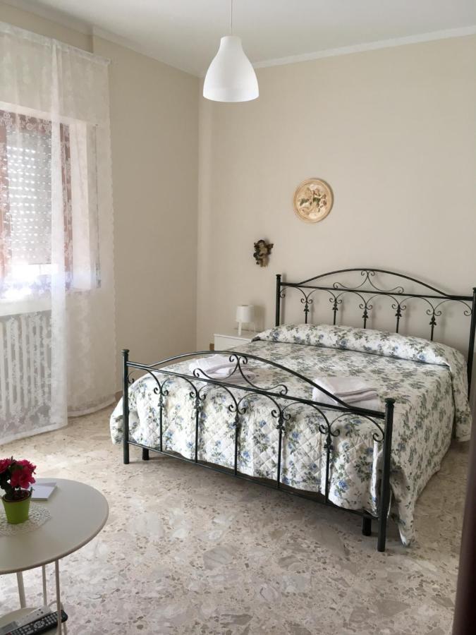 B&B Al Campanile Ταράντο Εξωτερικό φωτογραφία