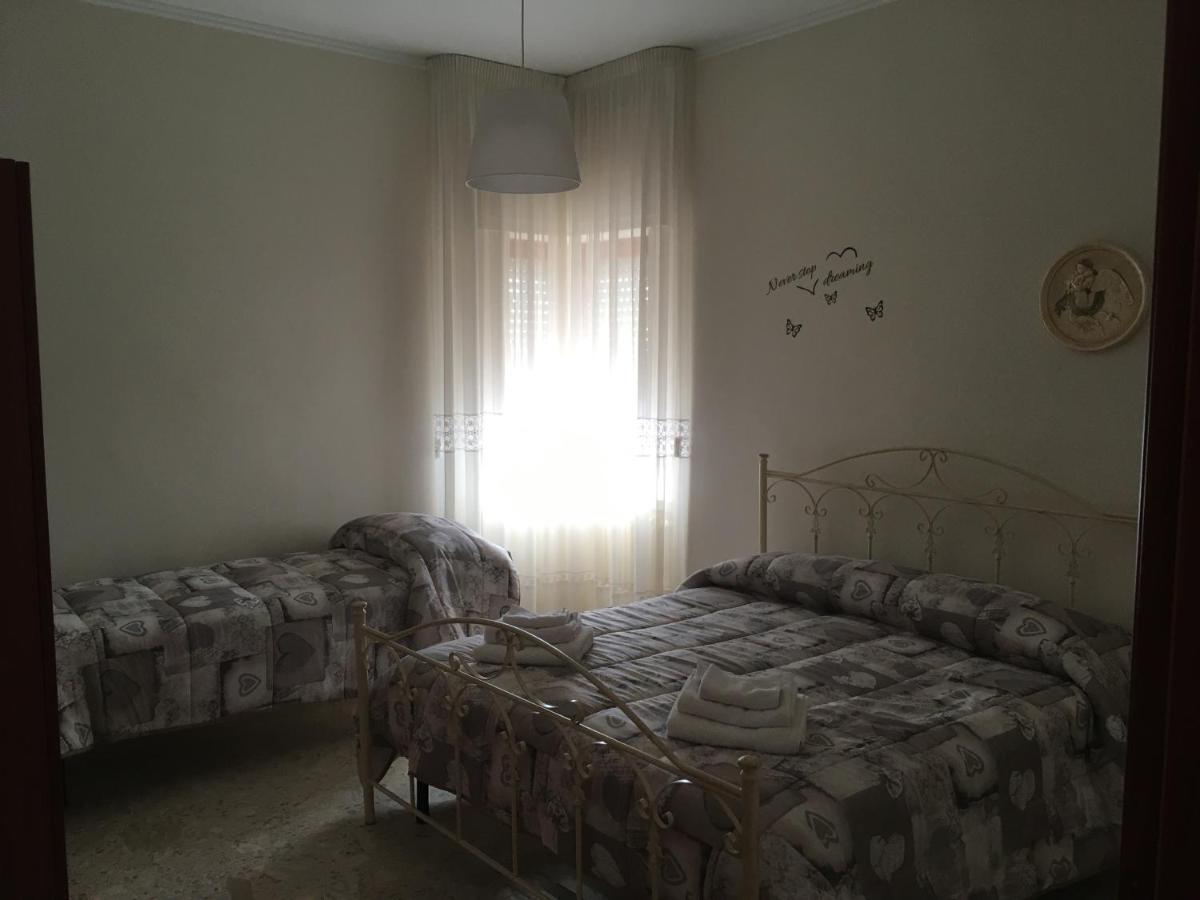B&B Al Campanile Ταράντο Εξωτερικό φωτογραφία